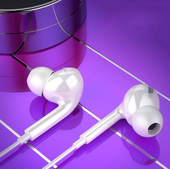 Qualified in ear headphone with mic for apple 3.5mm jack mobile wired earphones white